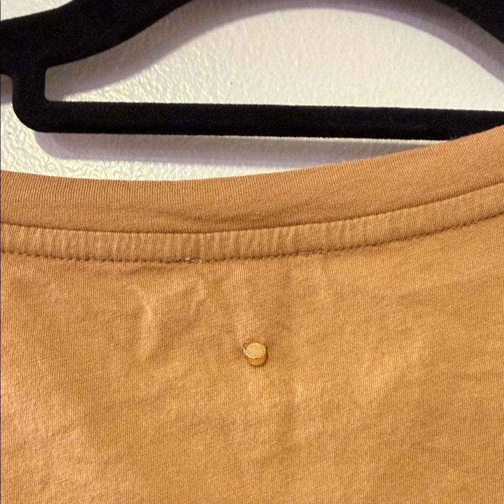 Cuyana women's Tan V-Neck Top size small - Picture 8 of 8